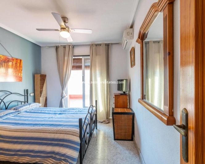 Image No.4-2 Bed Townhouse for sale