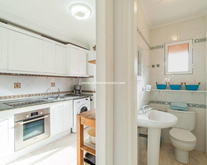 Image No.10-2 Bed House for sale