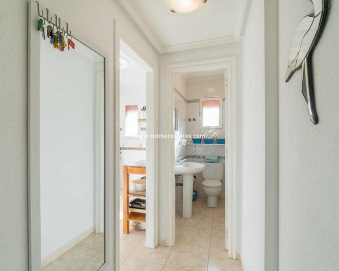 Image No.11-2 Bed House for sale