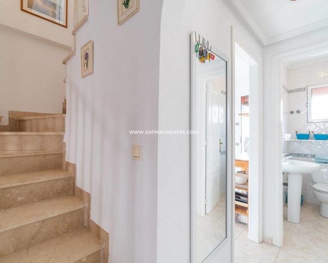 Image No.16-2 Bed House for sale