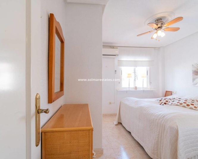 Image No.21-2 Bed House for sale