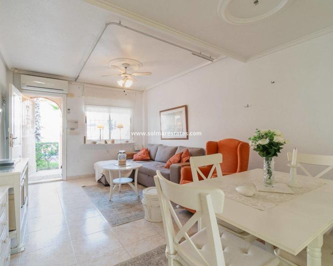 Image No.8-2 Bed House for sale