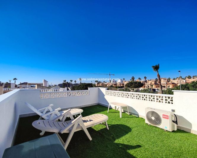 Image No.21-2 Bed House for sale