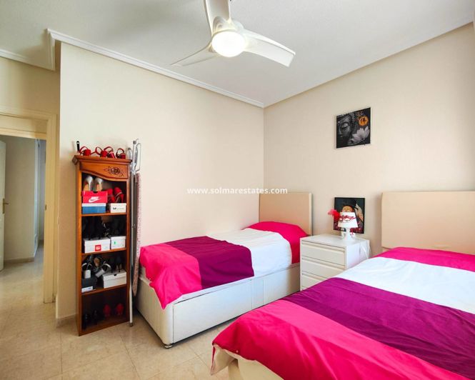 Image No.43-2 Bed House for sale