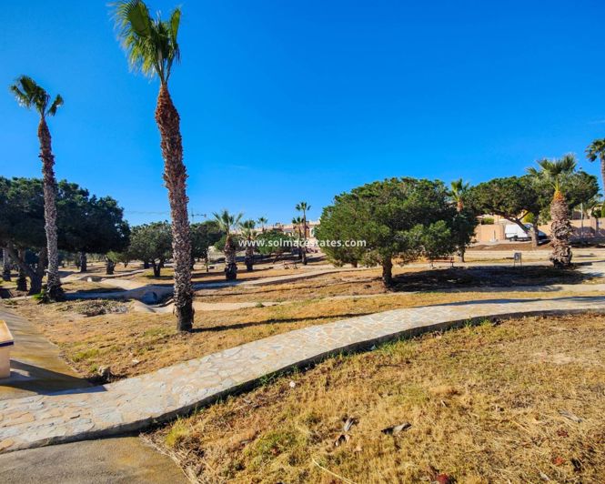 Image No.49-2 Bed House for sale