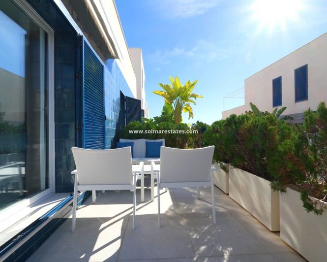 Image No.18-2 Bed Apartment for sale