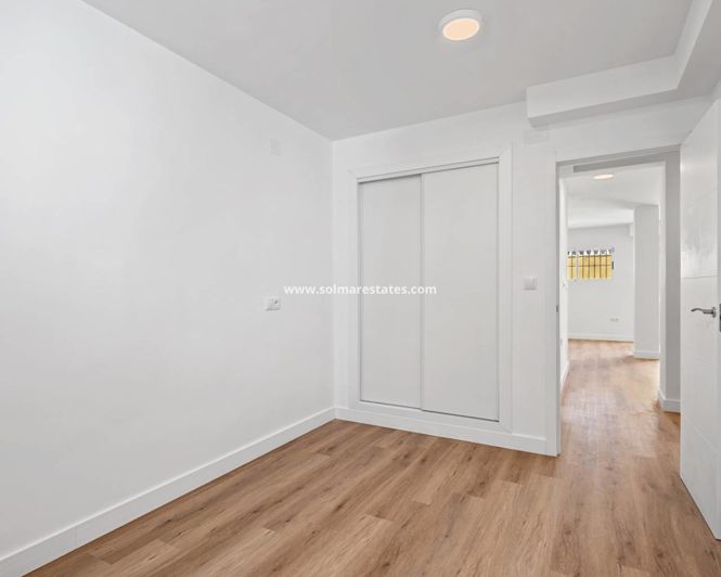 Image No.30-3 Bed House for sale