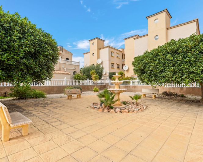 Image No.21-2 Bed Apartment for sale