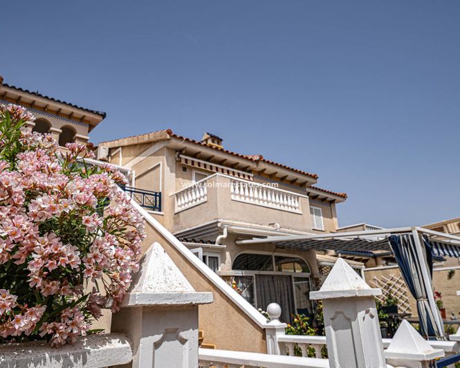 Image No.20-2 Bed Apartment for sale