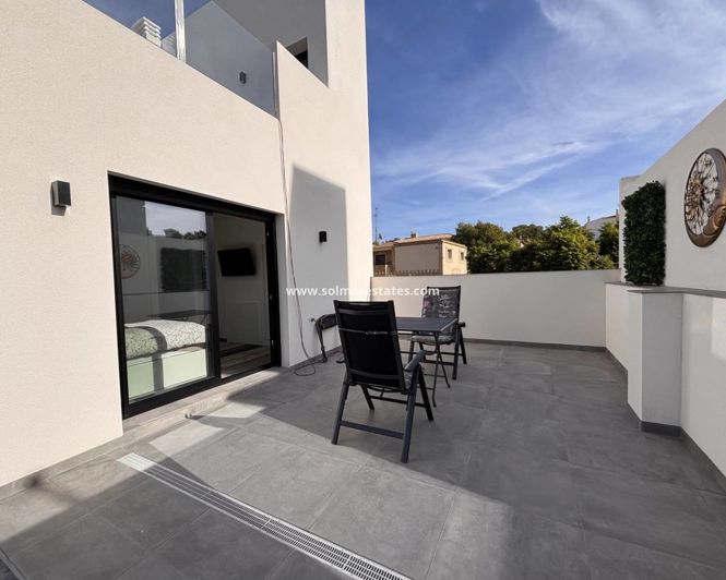 Image No.30-2 Bed Villa for sale