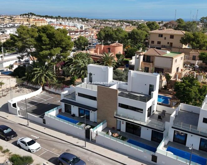 Image No.37-2 Bed Villa for sale