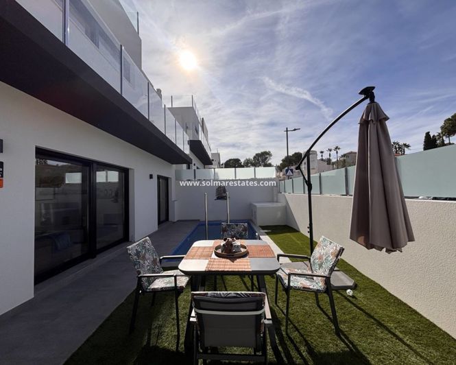 Image No.4-2 Bed Villa for sale