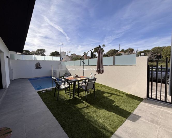 Image No.6-Villa de 2 chambres à vendre à Villamartin