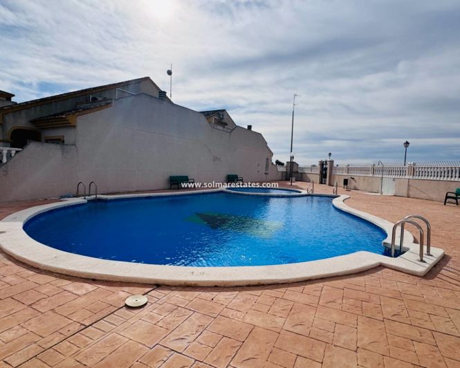 Image No.2-Bungalow de 3 chambres à vendre à Daya Nueva