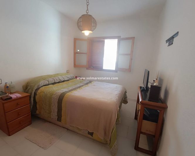 Image No.21-2 Bed Bungalow for sale