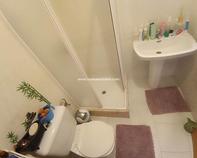 Image No.25-2 Bed Bungalow for sale