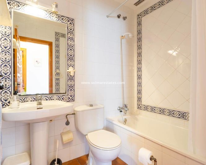 Image No.8-2 Bed Apartment for sale