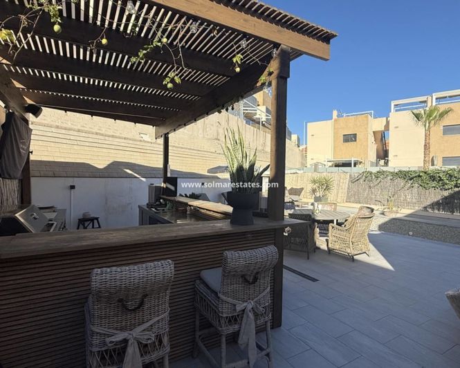 Image No.20-3 Bed Villa for sale