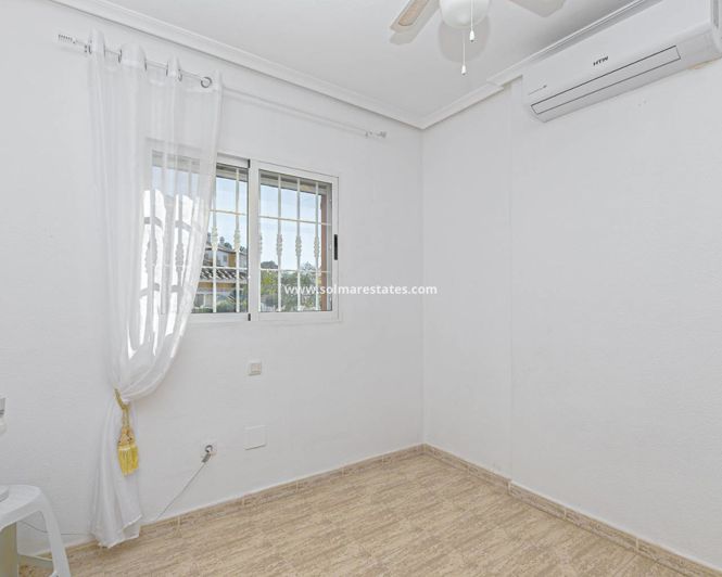 Image No.28-2 Bed House for sale