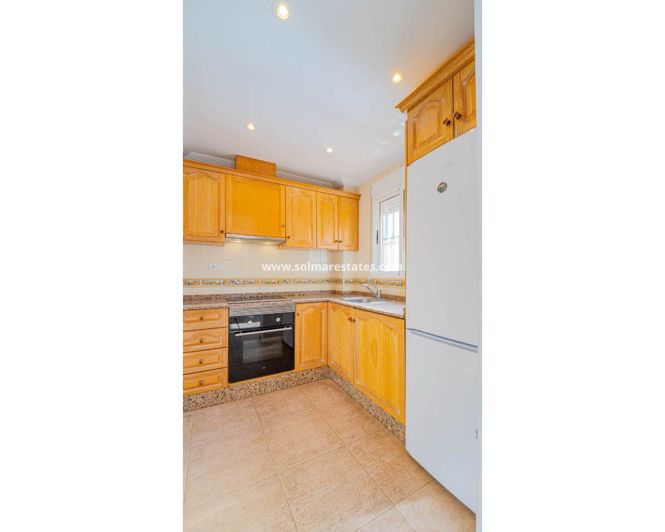 Image No.11-2 Bed Townhouse for sale