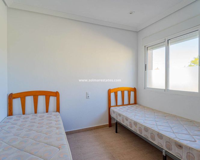 Image No.18-2 Bed Townhouse for sale