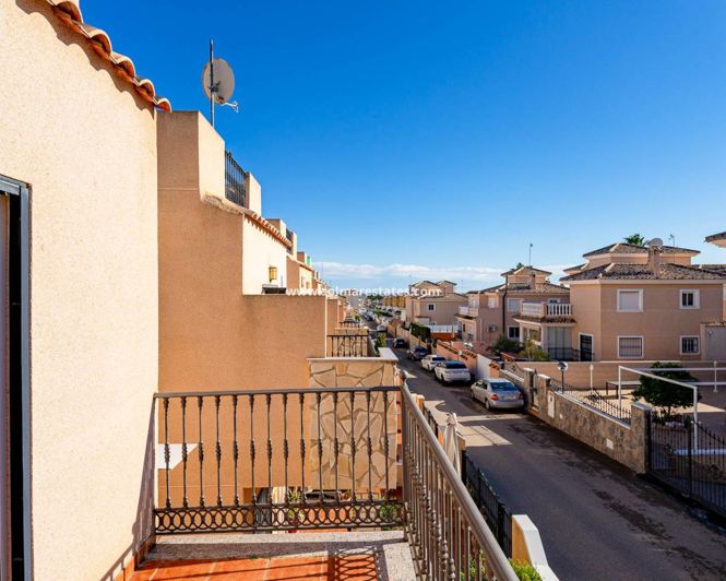 Image No.24-2 Bed Townhouse for sale