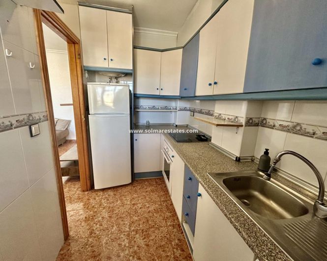 Image No.5-Appartement de 2 chambres à vendre à Los Altos