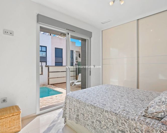 Image No.12-3 Bed Villa for sale