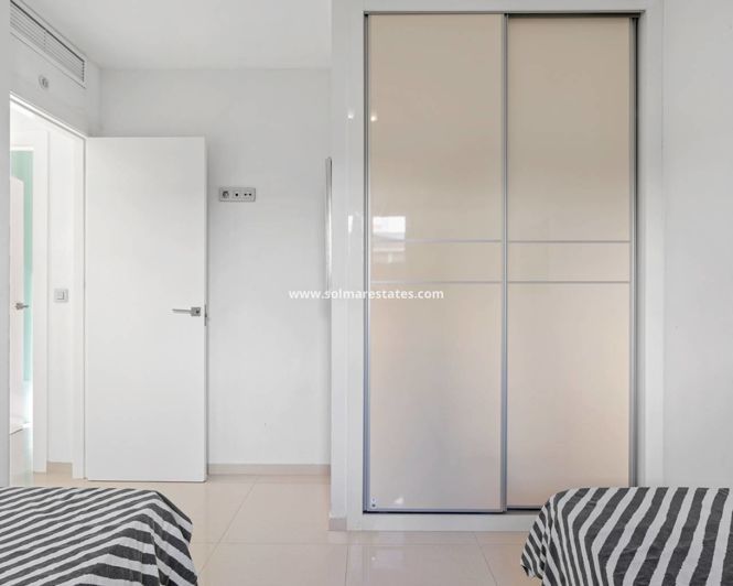 Image No.17-3 Bed Villa for sale