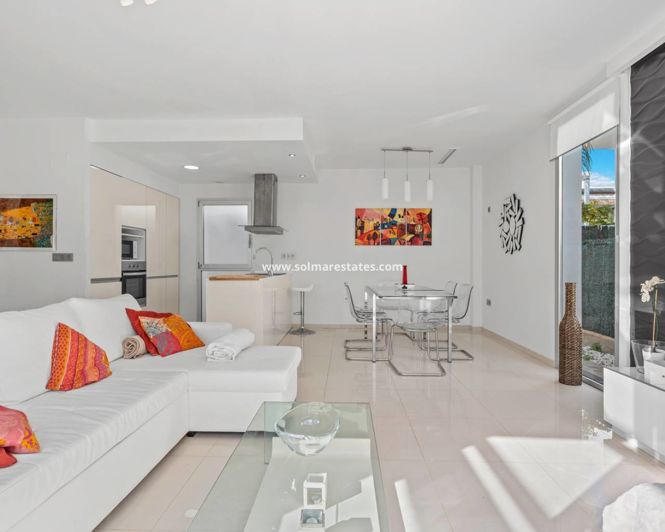 Image No.2-3 Bed Villa for sale