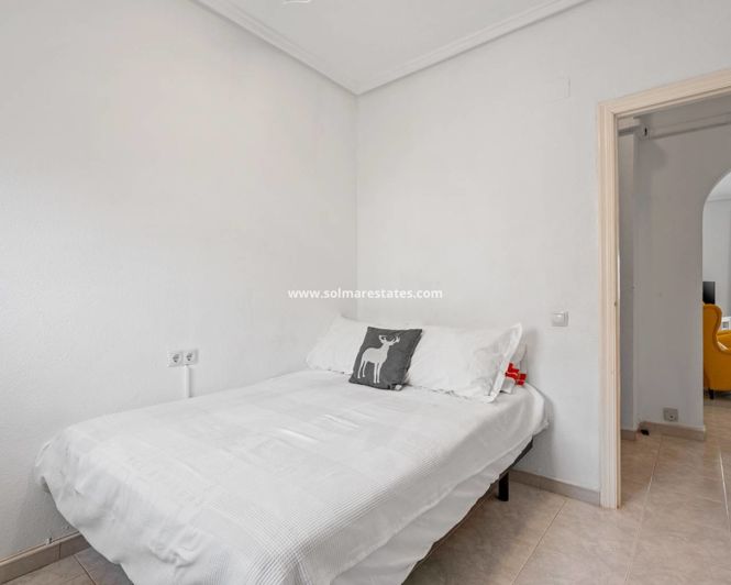 Image No.15-2 Bed Apartment for sale