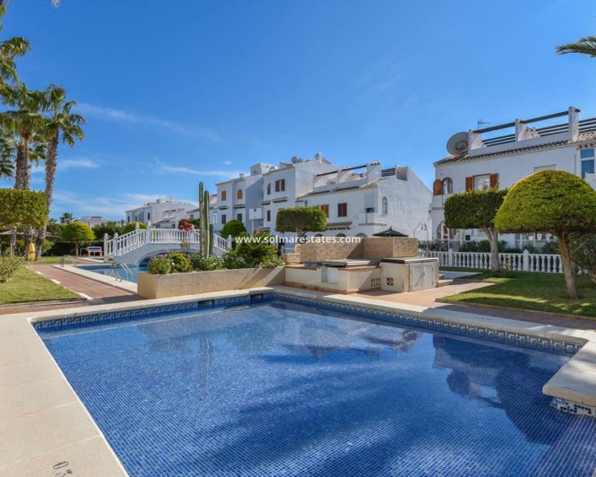 Image No.26-2 Bed Apartment for sale