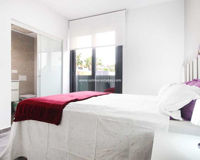 Image No.12-2 Bed Apartment for sale