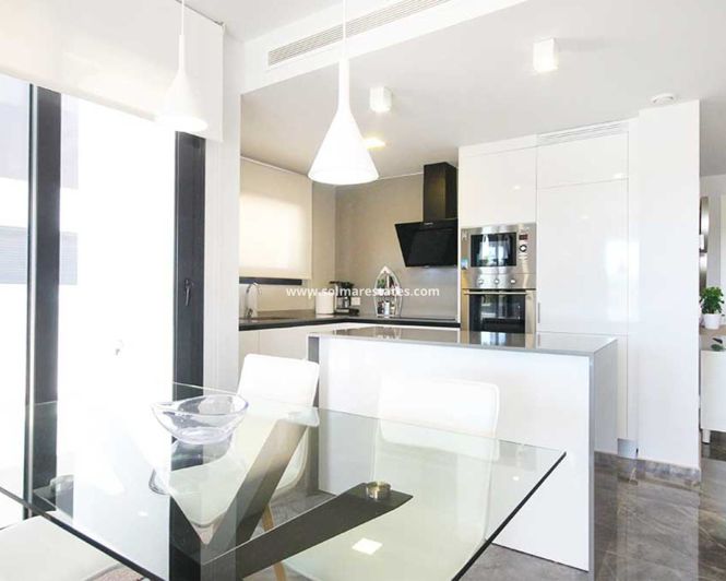 Image No.8-2 Bed Apartment for sale