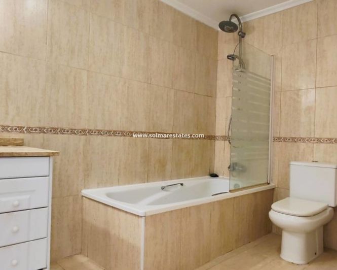 Image No.15-2 Bed Apartment for sale