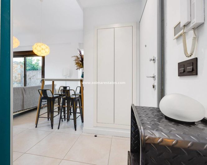 Image No.20-2 Bed Townhouse for sale