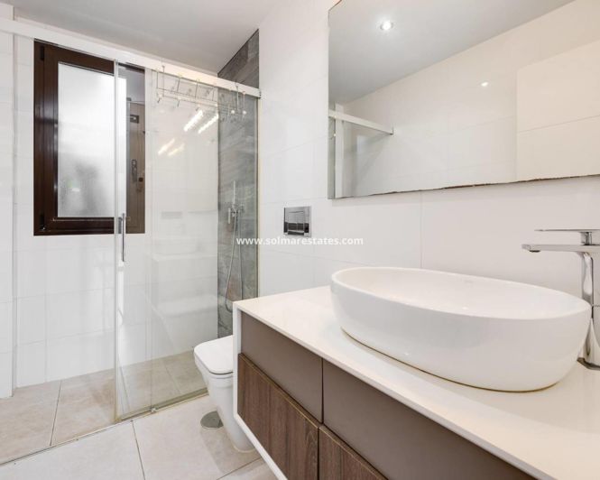 Image No.24-2 Bed Townhouse for sale