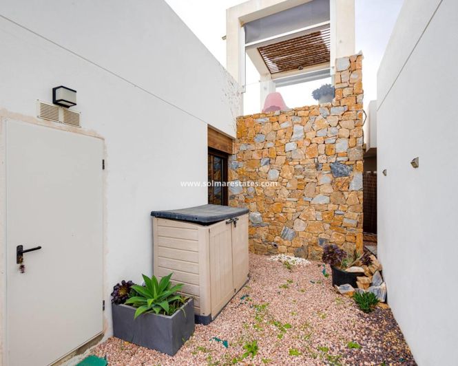 Image No.31-2 Bed Townhouse for sale