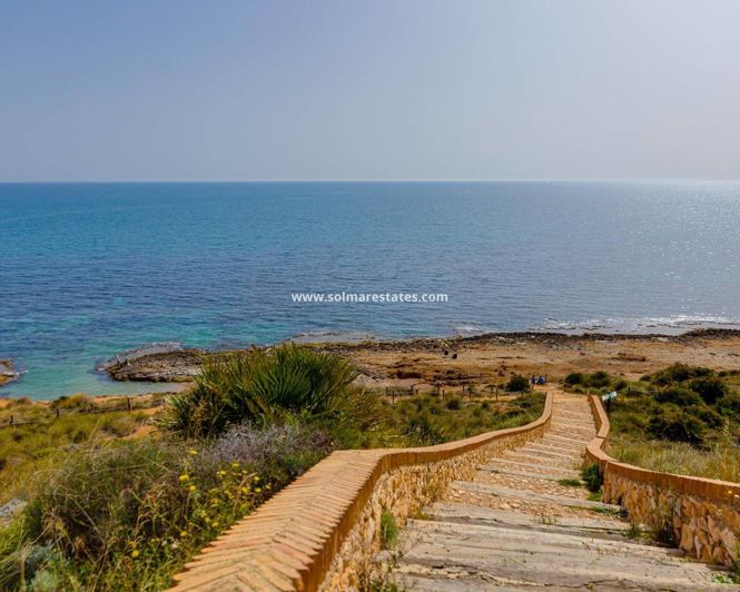 Image No.44-2 Bed Townhouse for sale