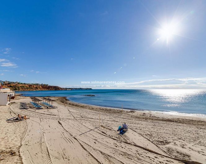 Image No.49-2 Bed Townhouse for sale