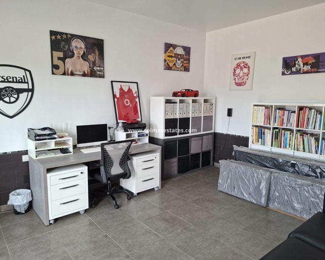 Image No.18-5 Bed Villa for sale