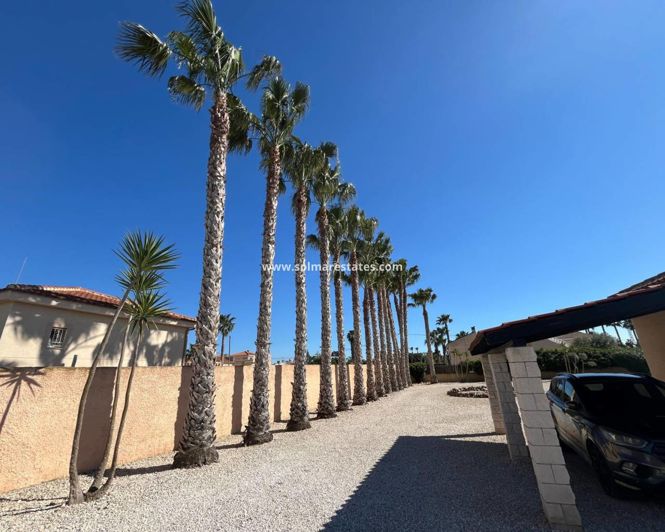 Image No.27-5 Bed Villa for sale