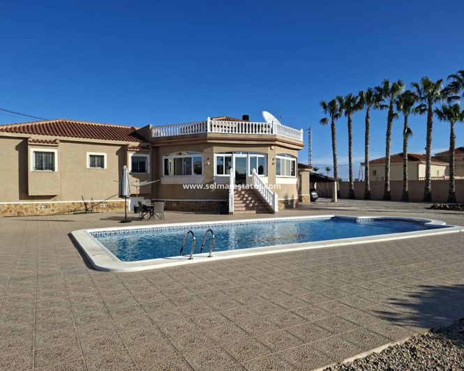 Image No.36-5 Bed Villa for sale