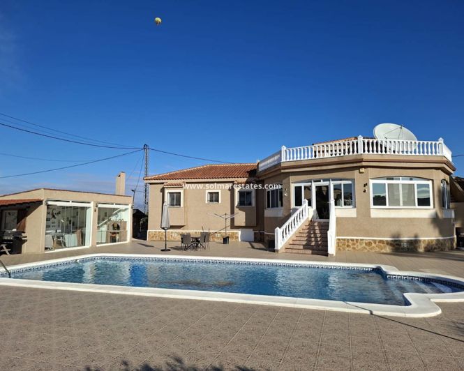 Image No.38-5 Bed Villa for sale