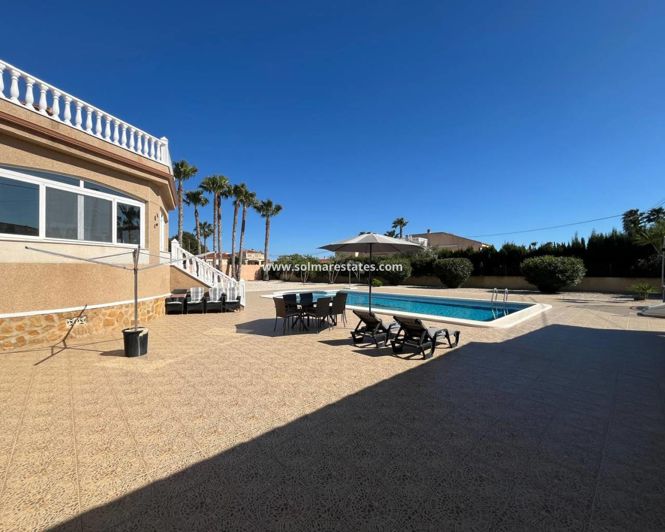 Image No.47-5 Bed Villa for sale