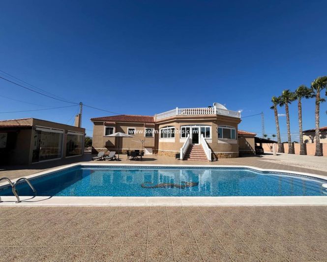 Image No.49-5 Bed Villa for sale