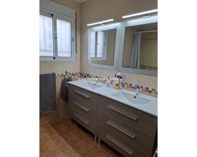 Image No.9-5 Bed Villa for sale