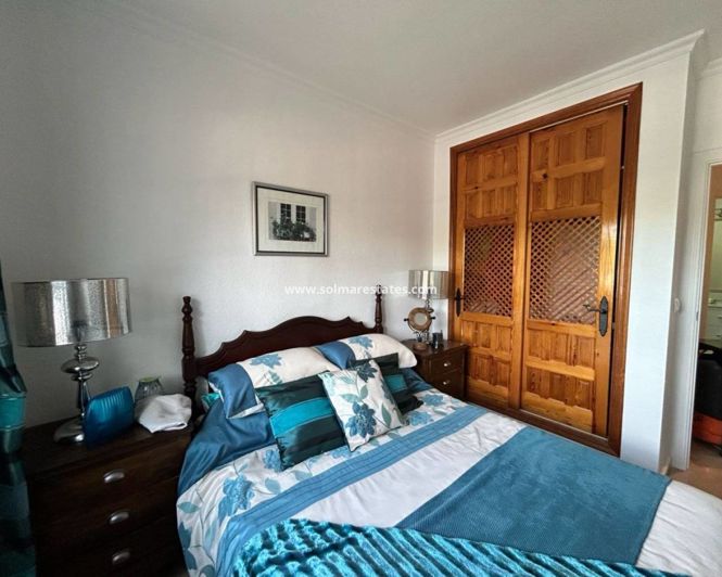 Image No.15-3 Bed House for sale