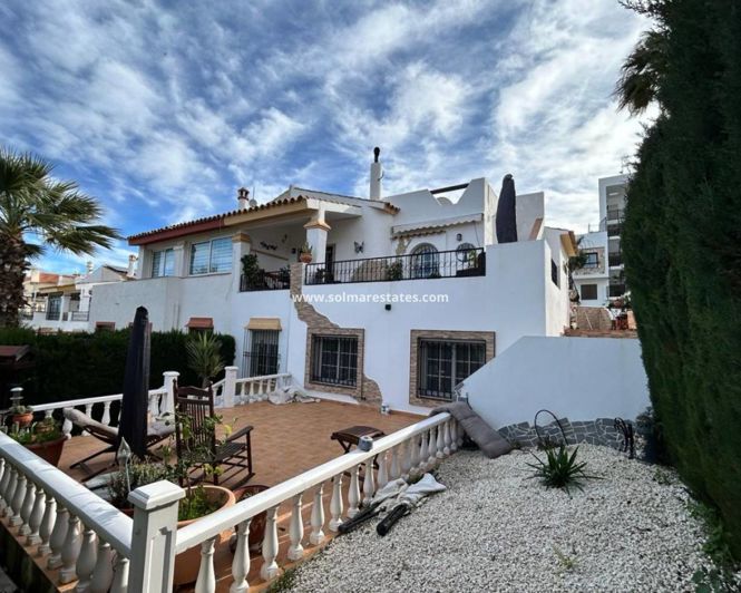 Image No.24-3 Bed House for sale