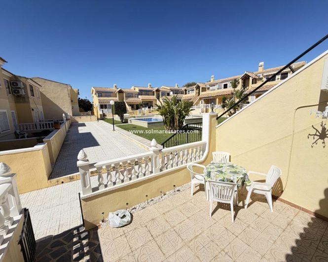 Image No.2-Appartement de 2 chambres à vendre à Villamartin